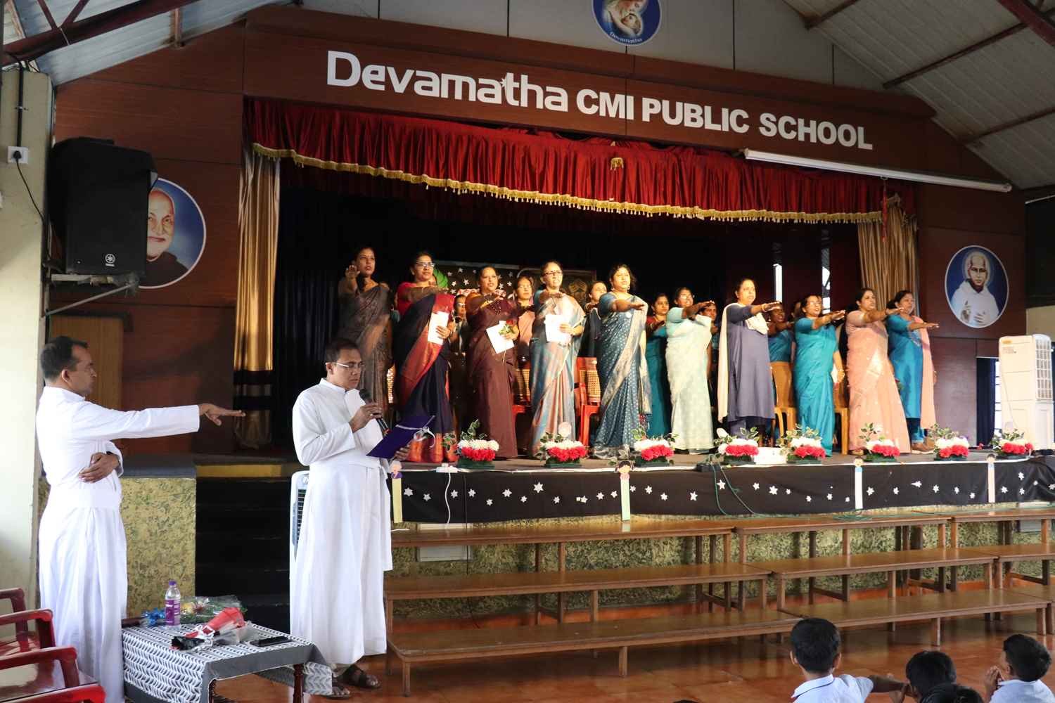 Teachers' Day Celebrated with Enthusiasm at Devamatha